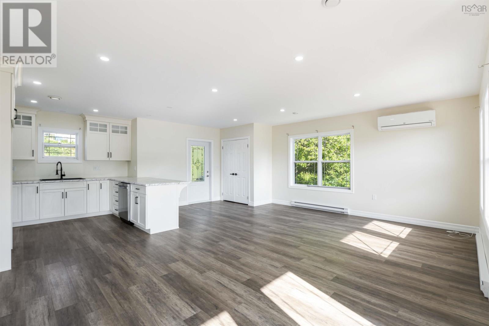 109 Second Avenue Property Photo 7