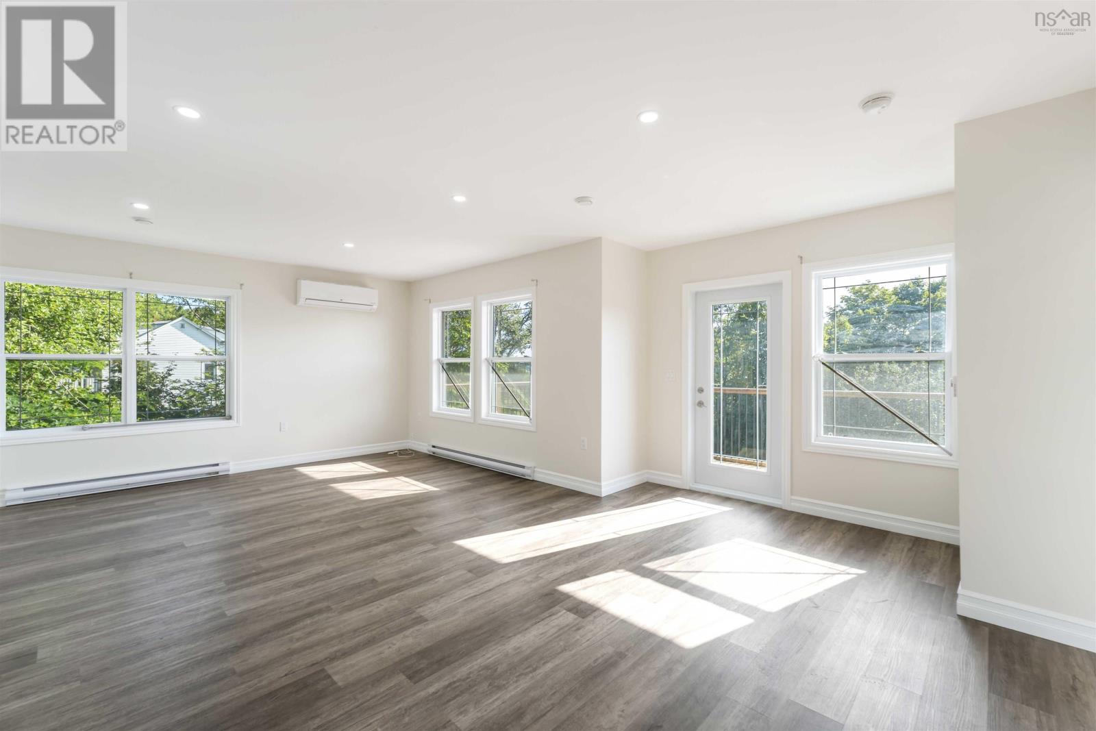 109 Second Avenue Property Photo 9