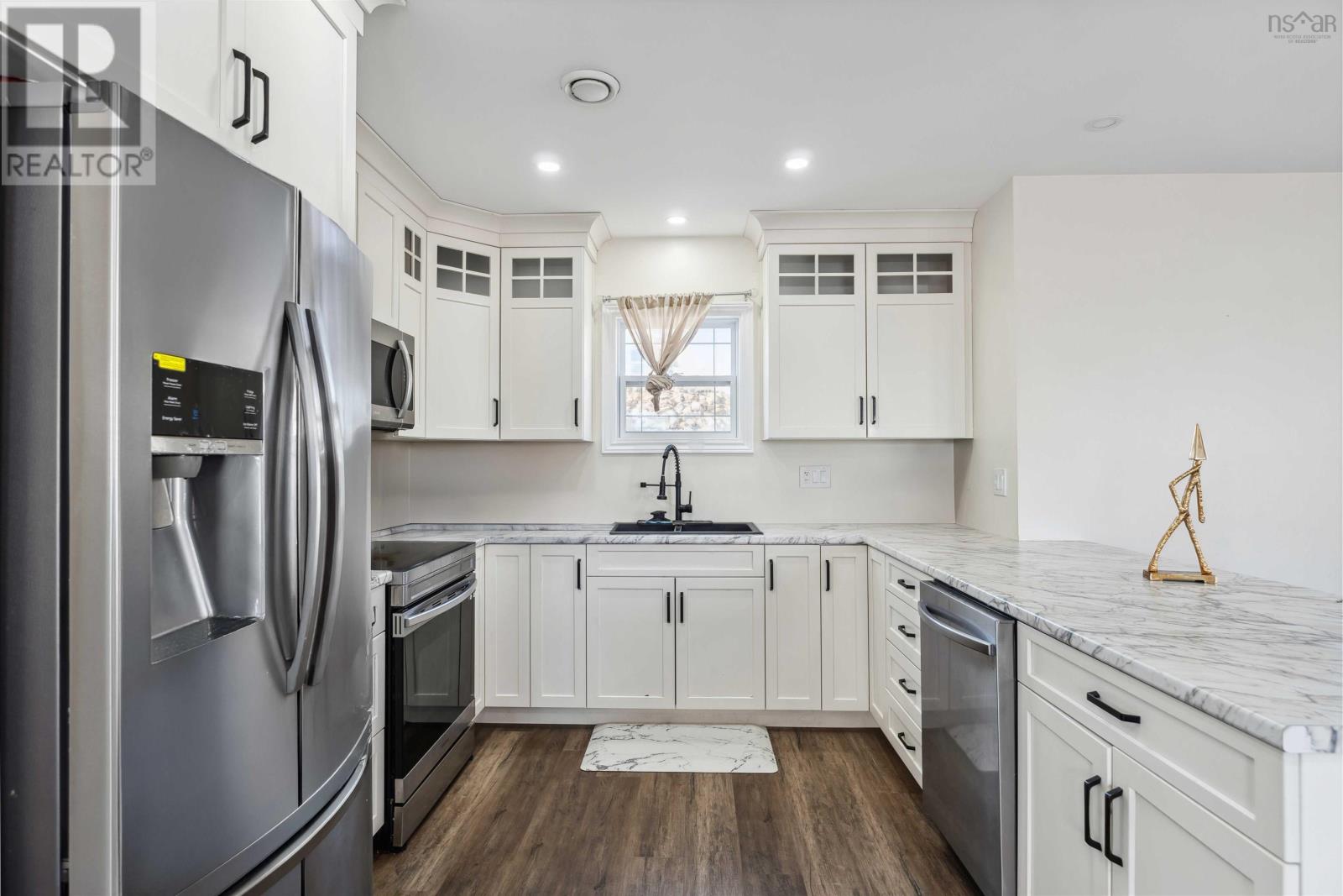 109 Second Avenue Property Photo 13