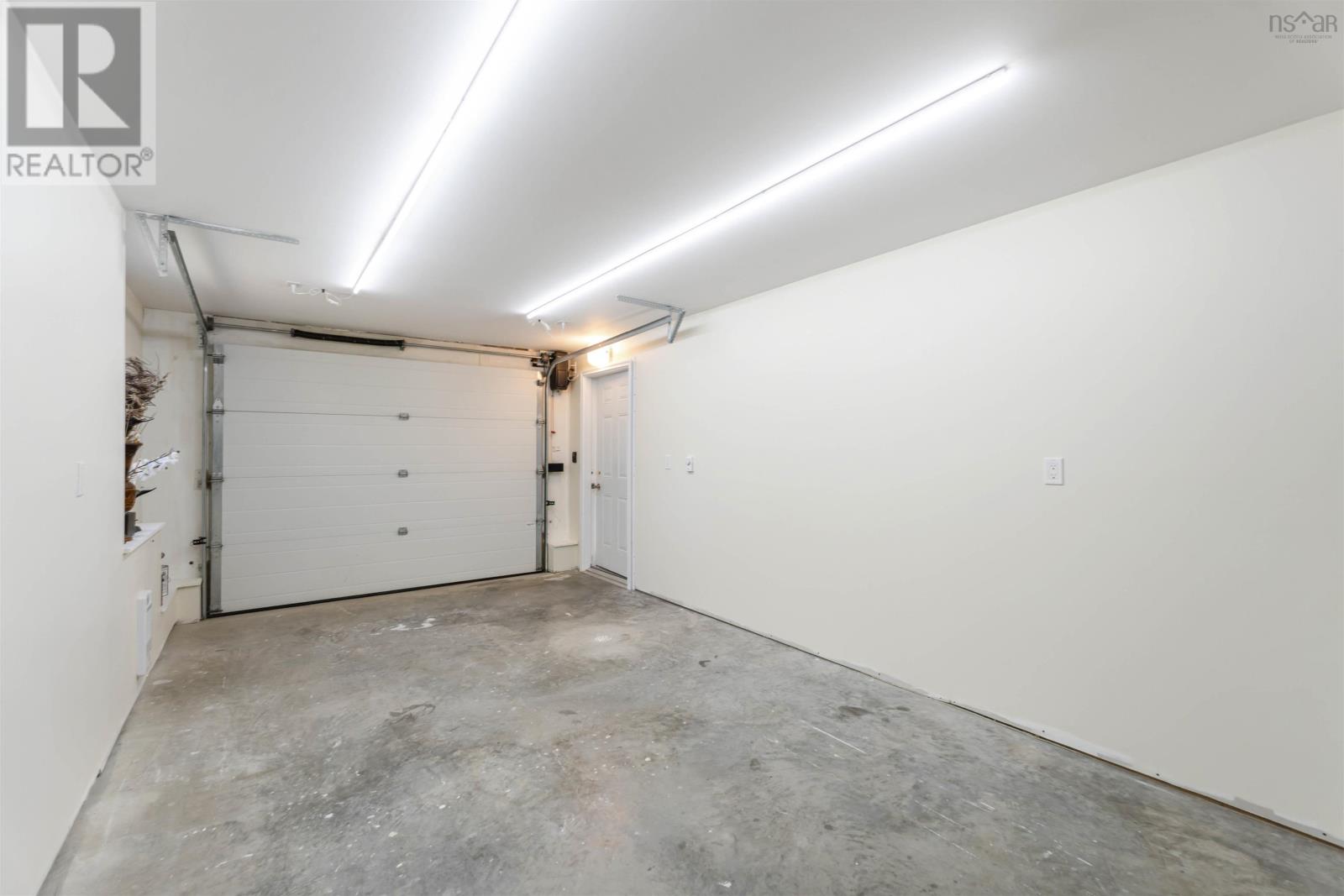 109 Second Avenue Property Photo 33