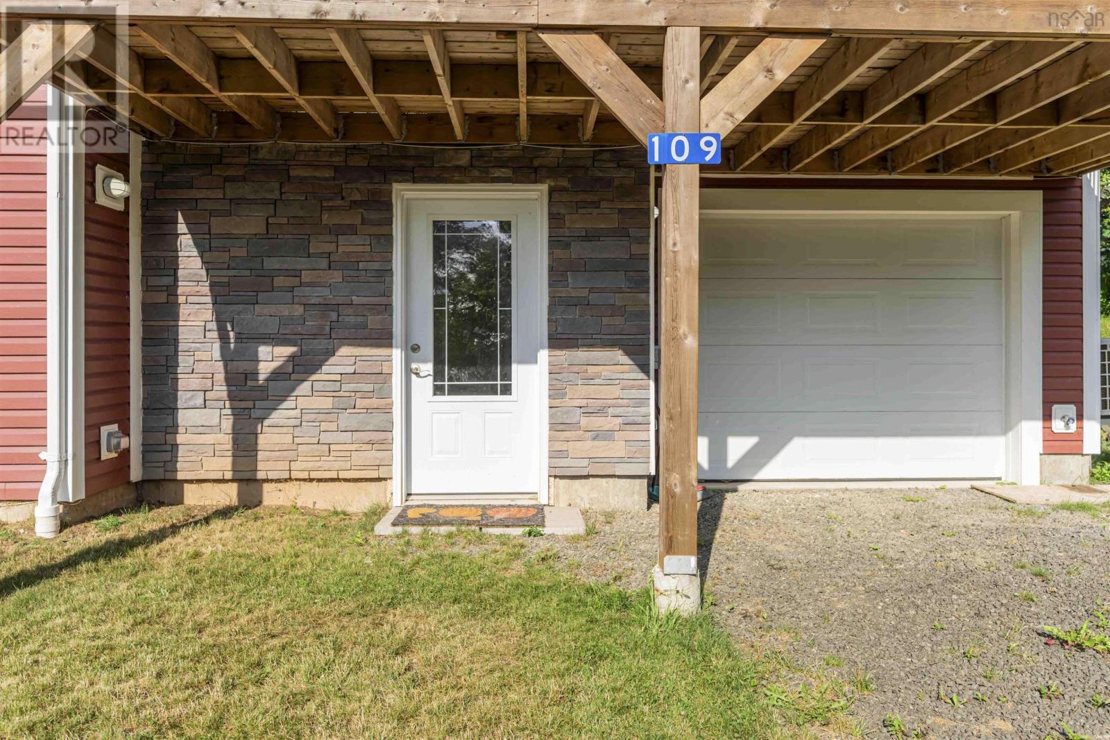 109 Second Avenue Property Photo 34