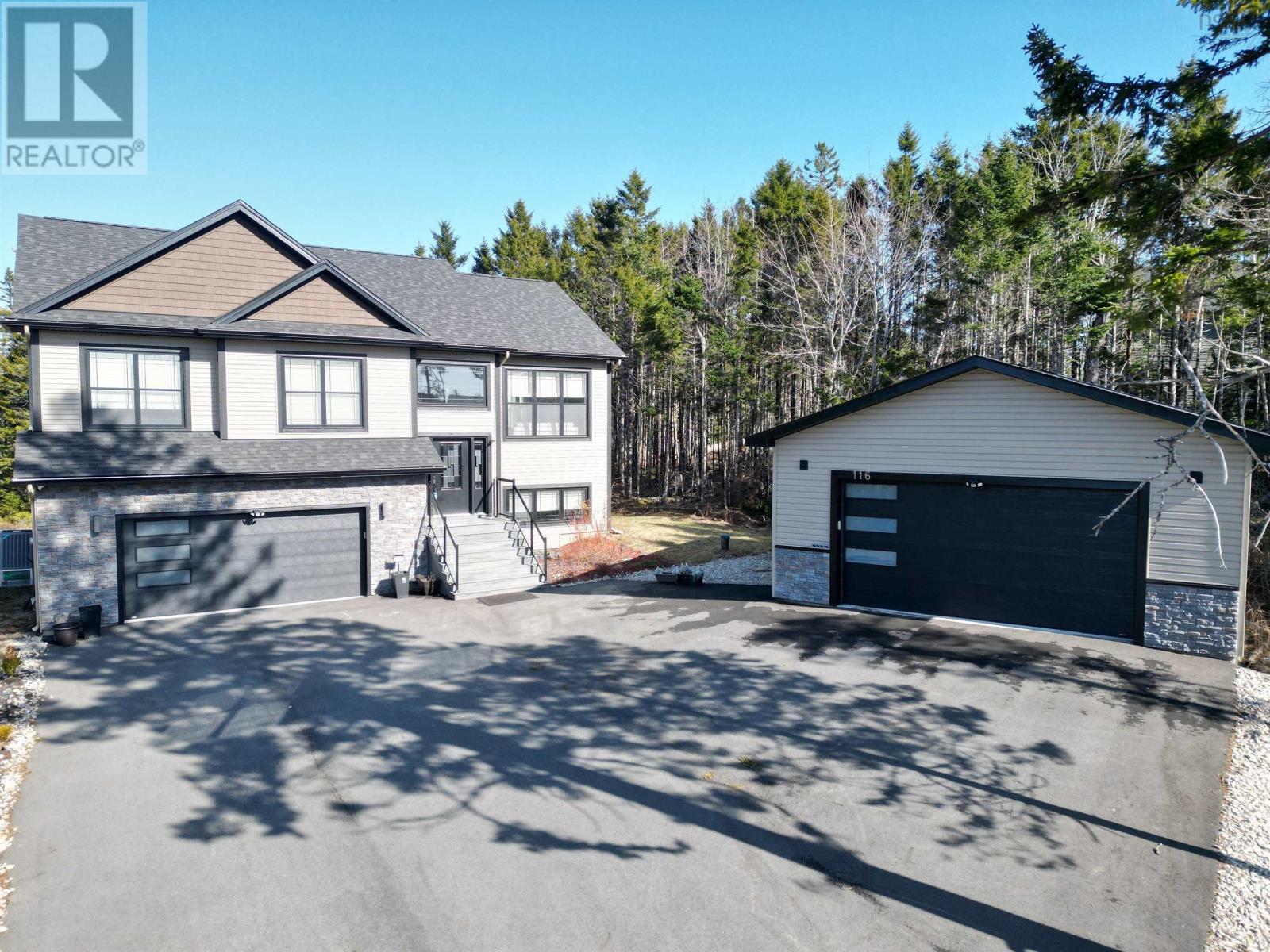116 Azure Court Property Photo 1