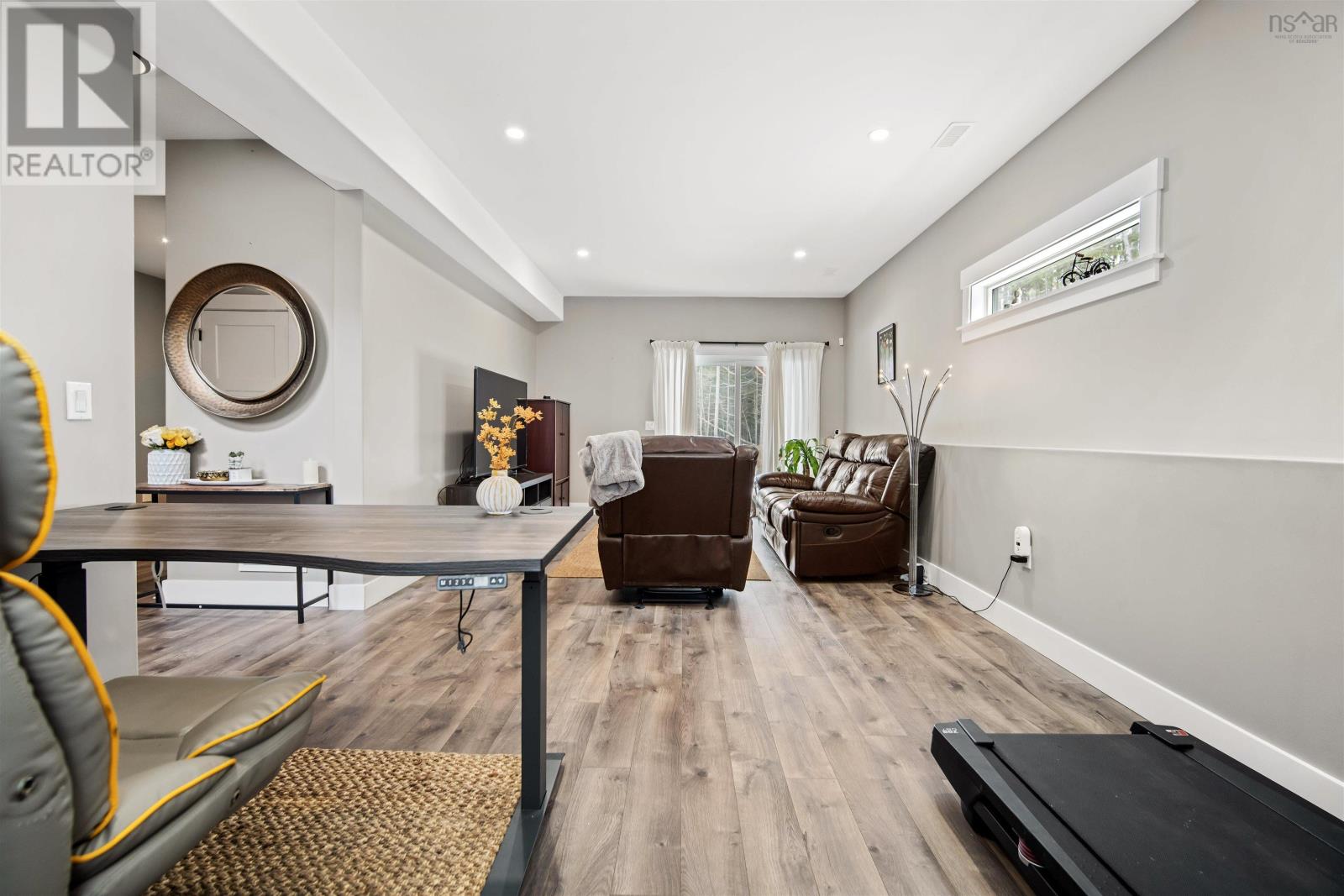 116 Azure Court Property Photo 35
