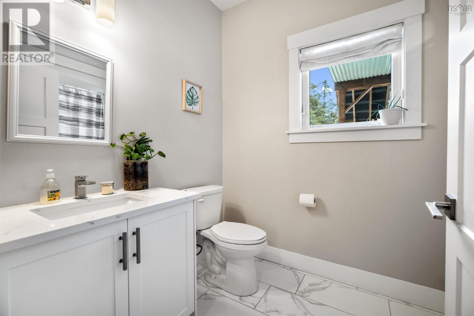 116 Azure Court Property Photo 40