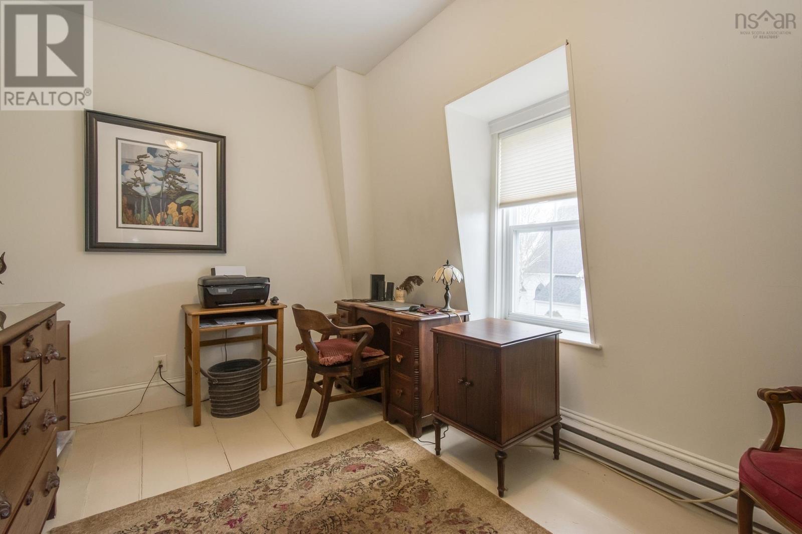 51 Fox Street Property Photo 30