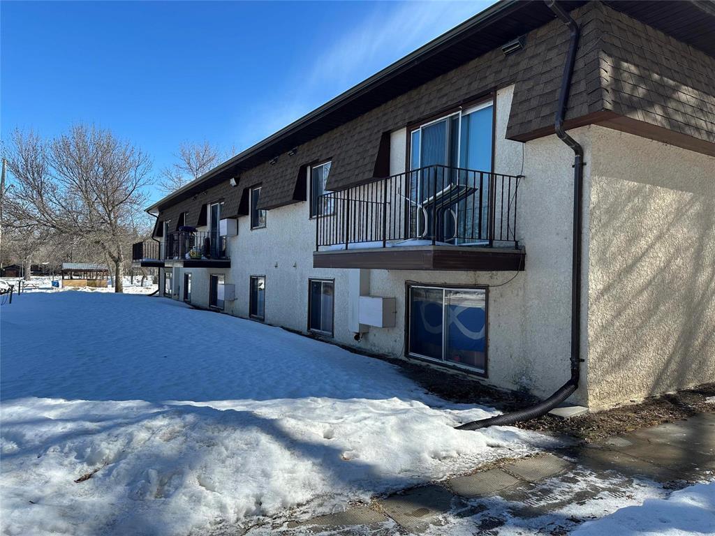 313 Struthers Street Property Photo 3