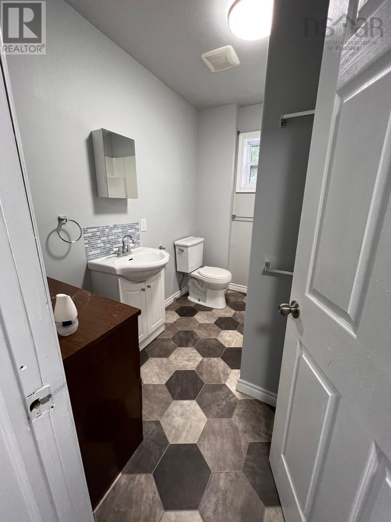 84 Intercolonial Street Property Photo 19