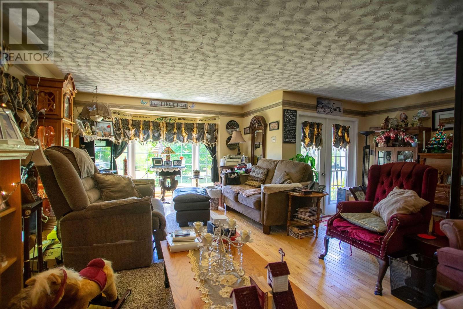 6536 Highway 340 Property Photo 10