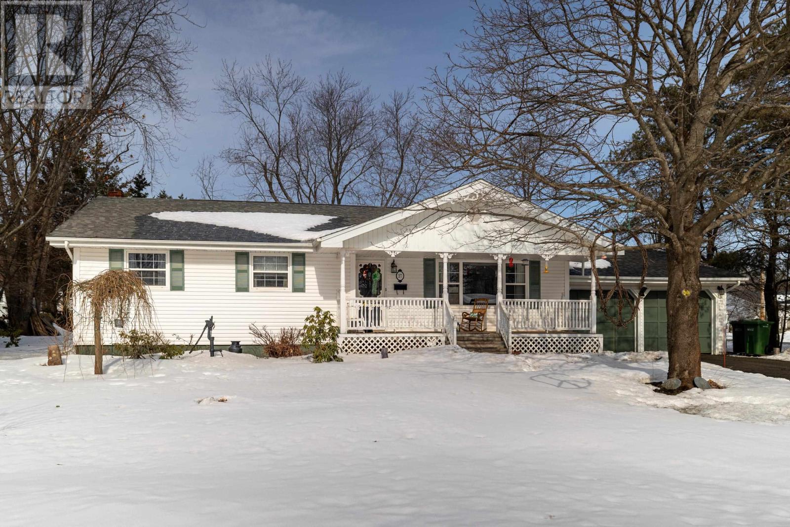 C1a6r6 Real Estate Listings Main Image