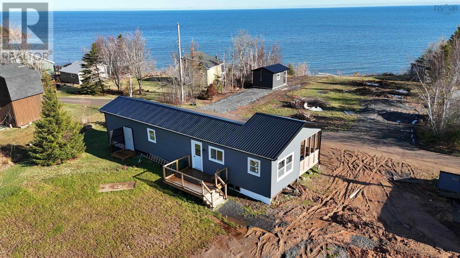 124 Red Cliff Drive Property Photo 1