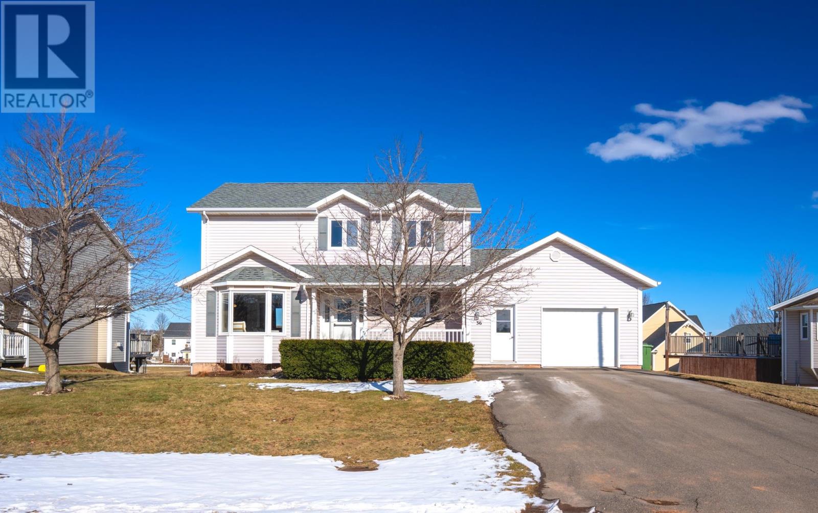 36 Bell Crescent Property Photo
