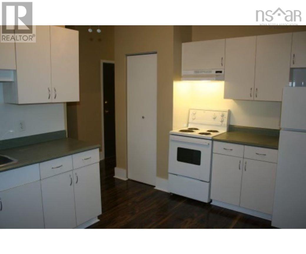 27 Prince Albert Road Property Photo 8