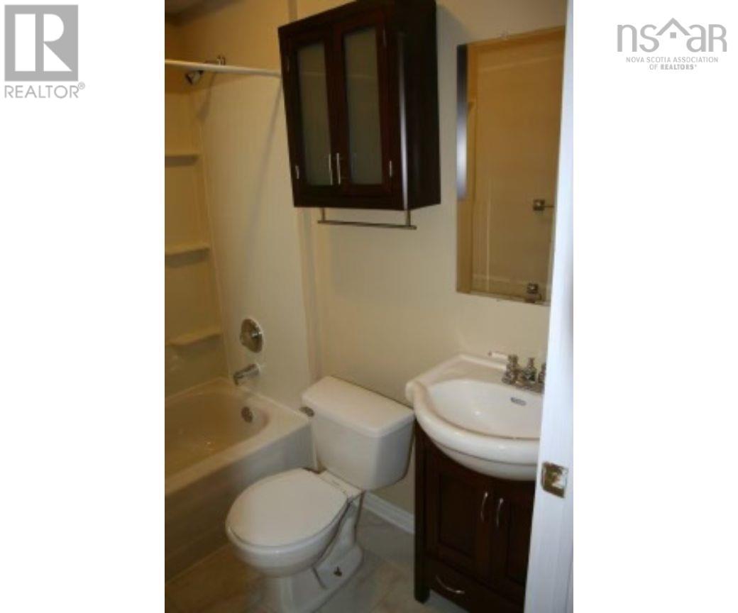 27 Prince Albert Road Property Photo 10