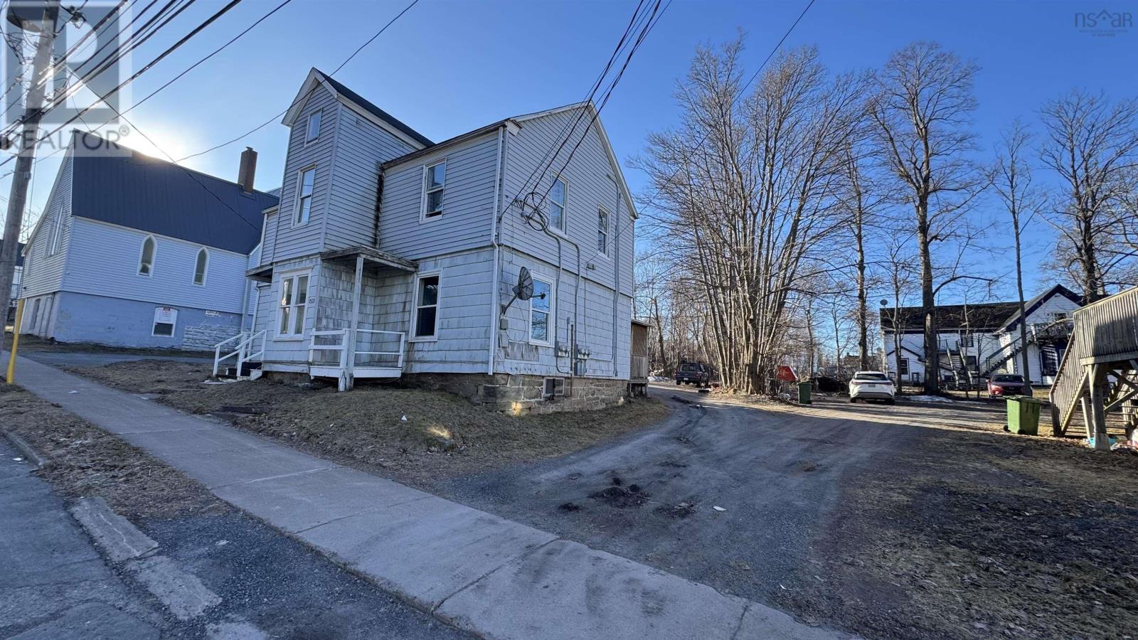 211 Forbes Street Property Photo 1