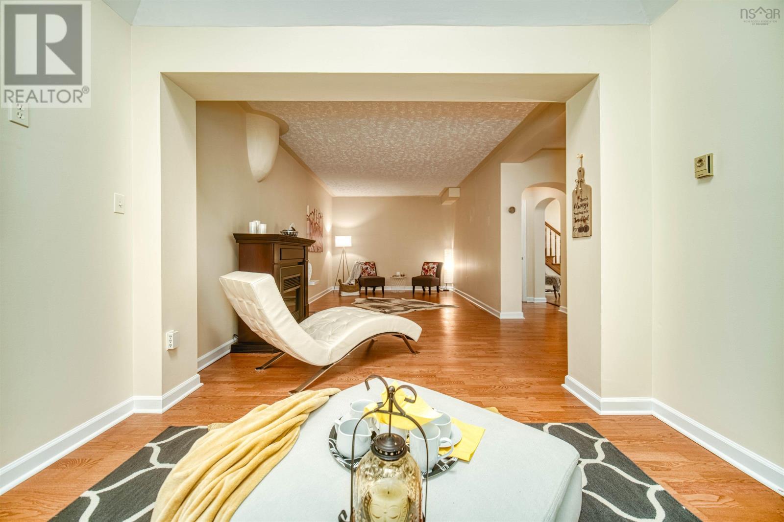 951 Lindola Place Property Photo 13