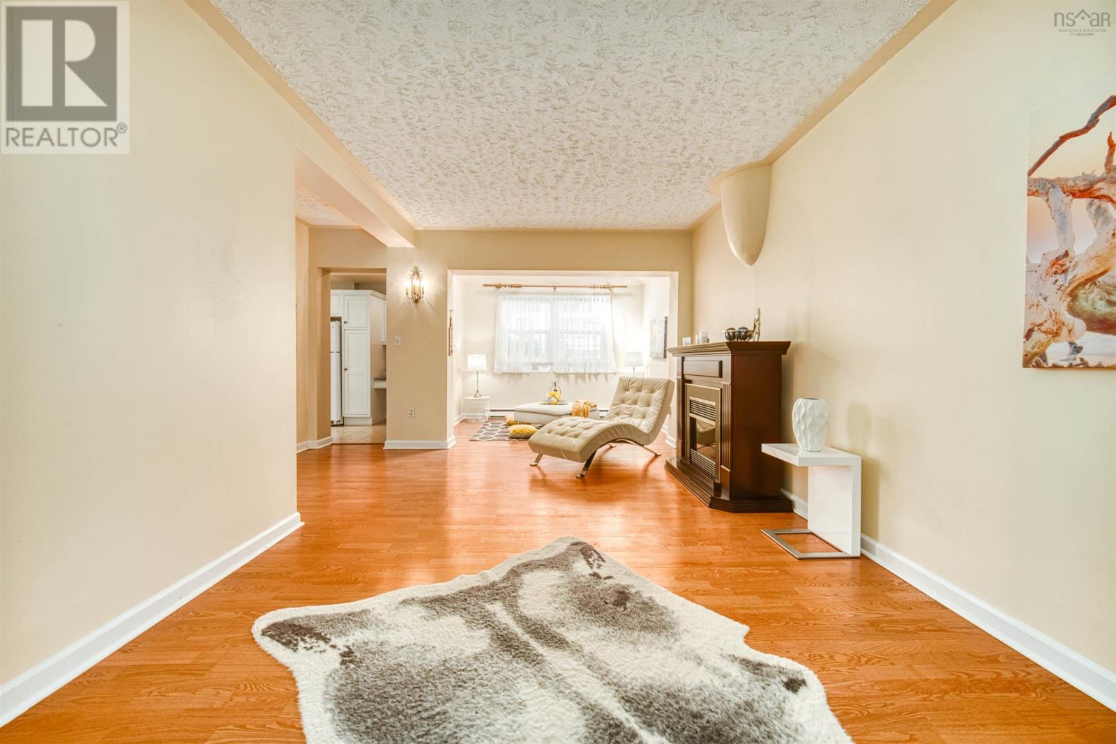 951 Lindola Place Property Photo 14