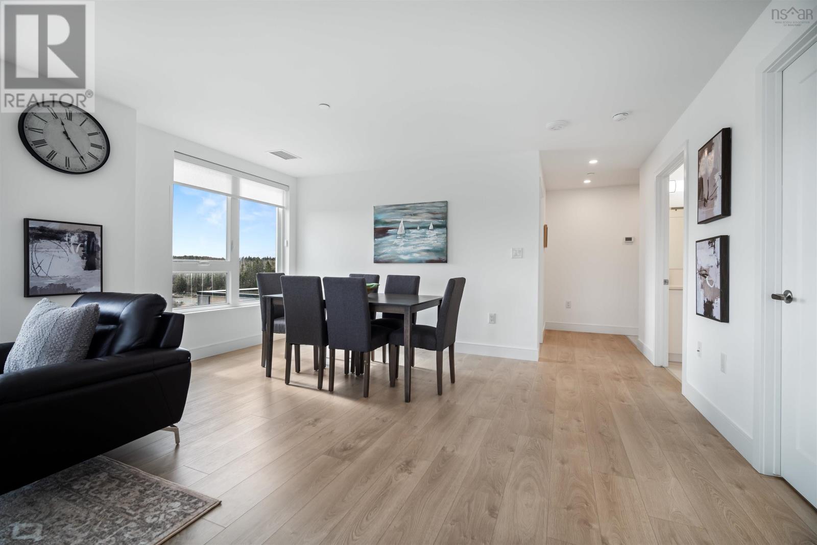 306 72 Seapoint Road Property Photo 16