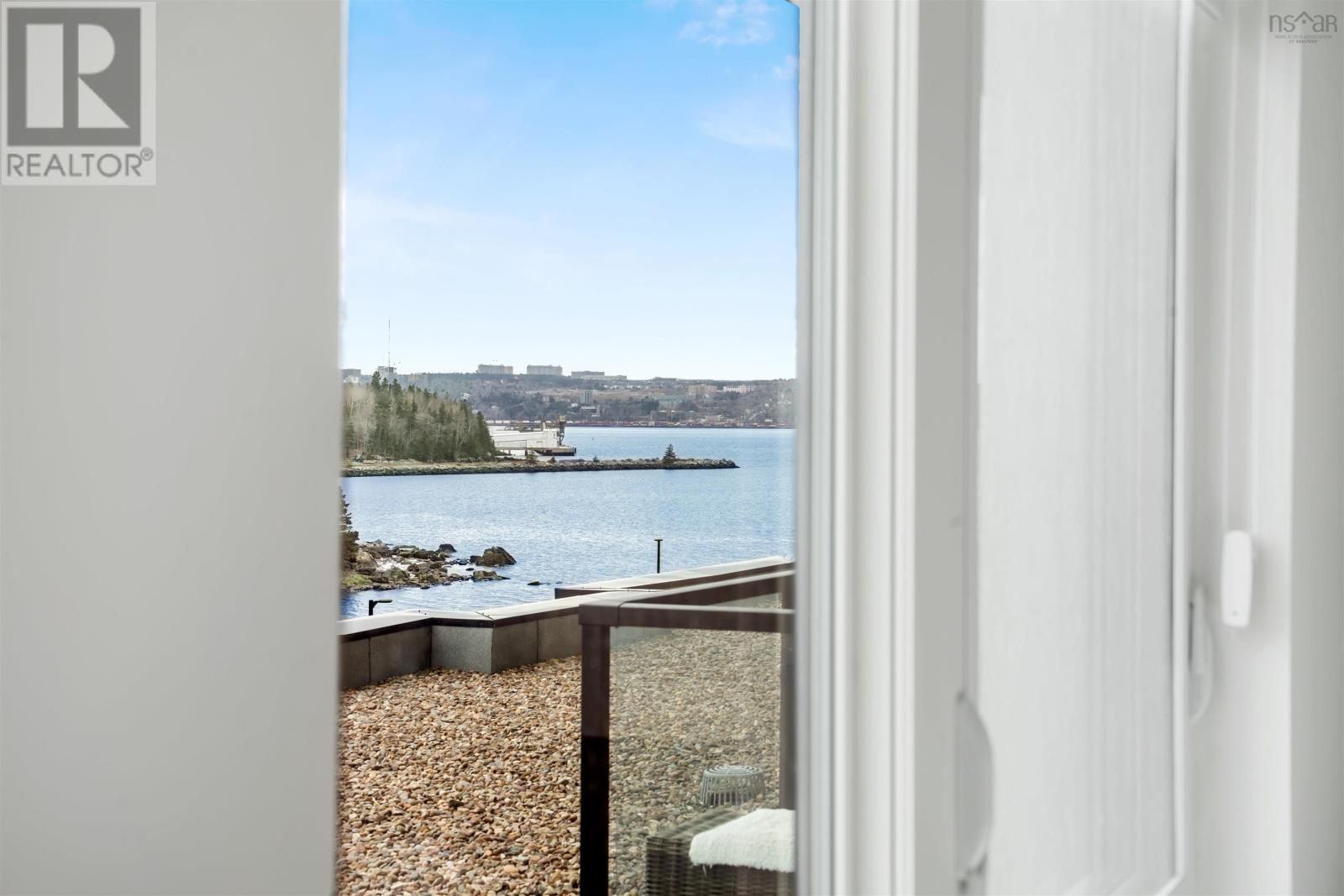 306 72 Seapoint Road Property Photo 19