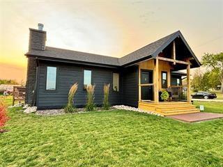 84 Center Avenue Property Photo 1