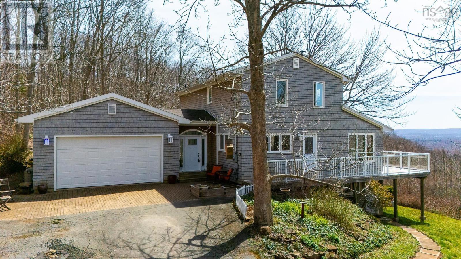 8 Foleaze Park Drive Property Photo 2