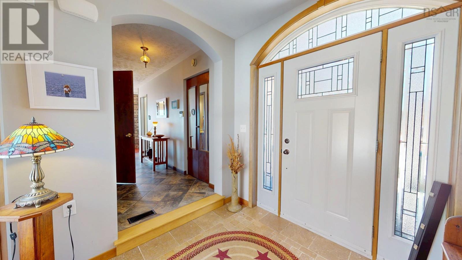 8 Foleaze Park Drive Property Photo 6
