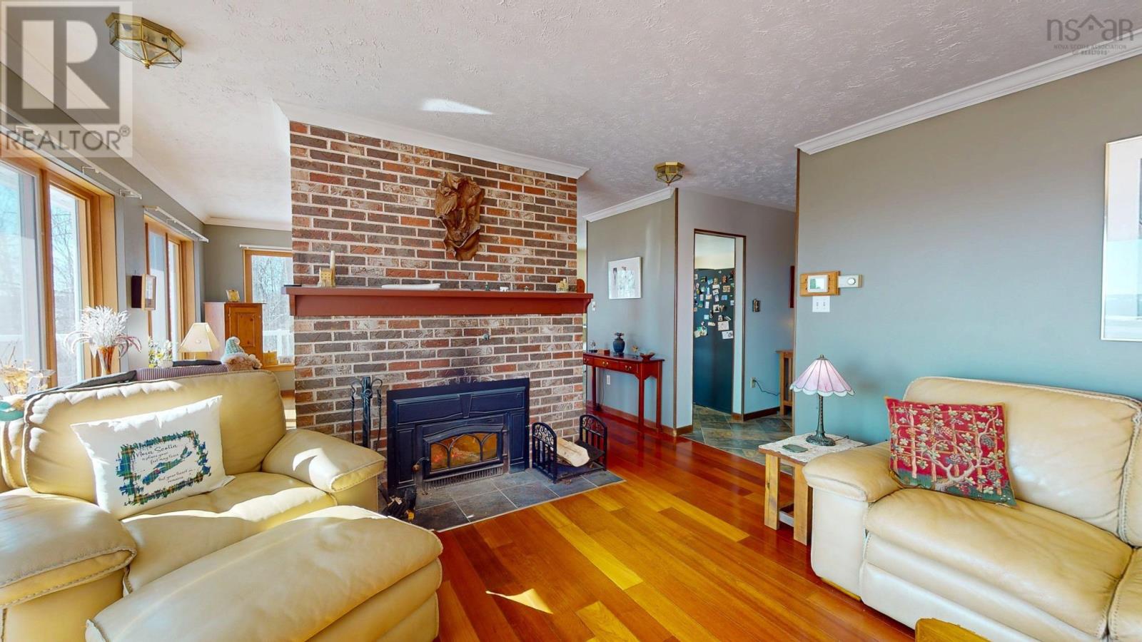 8 Foleaze Park Drive Property Photo 18