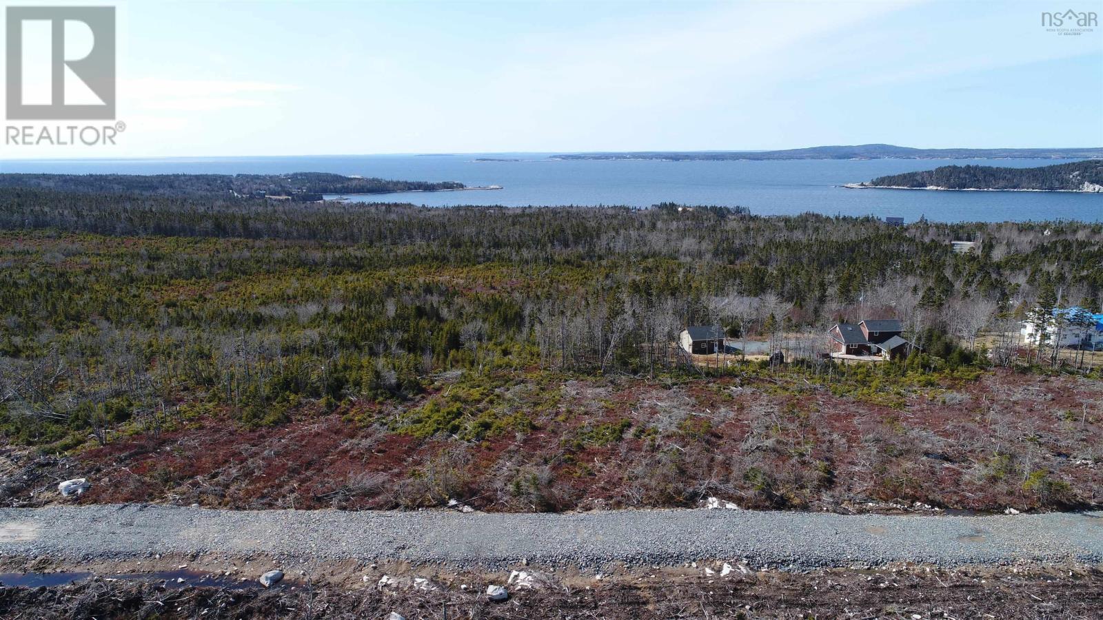 Skreia Rd. Property Photo 1