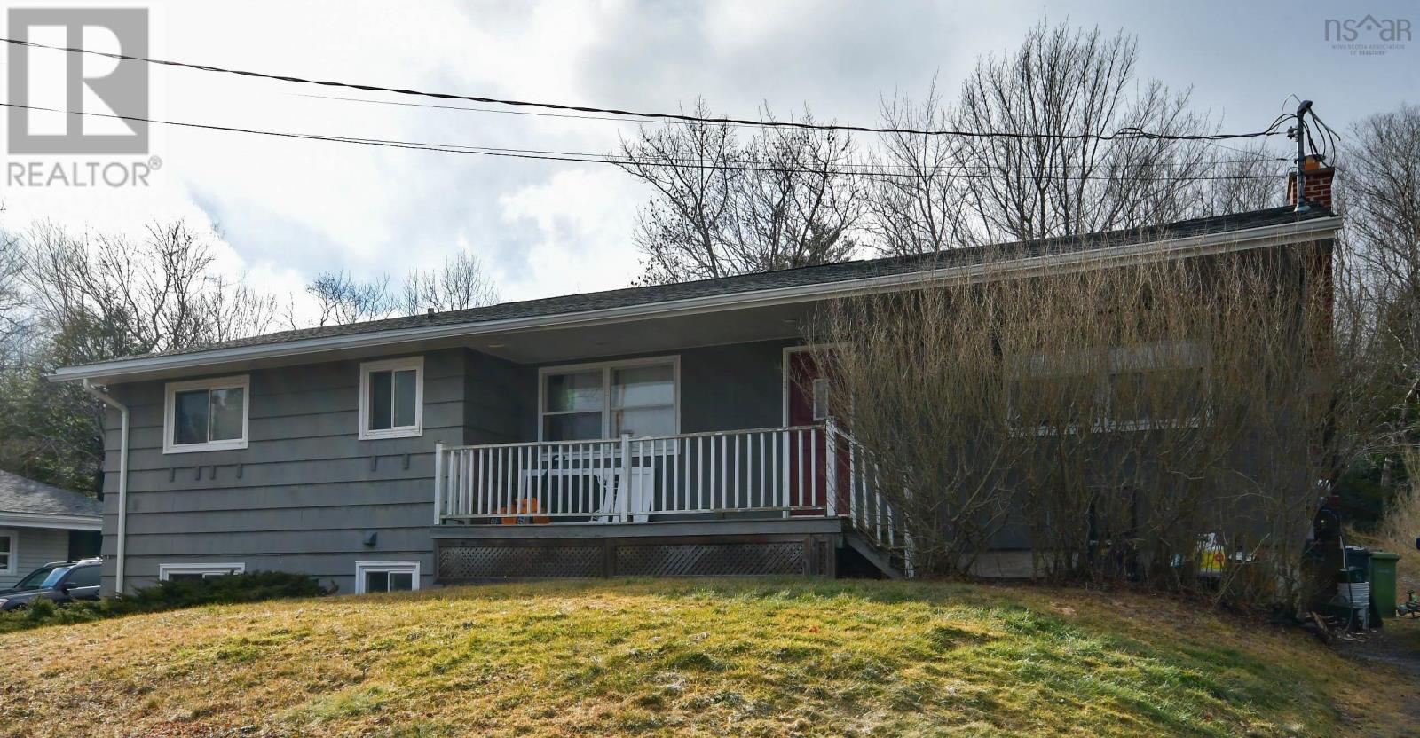 184 Lockview Road Property Photo