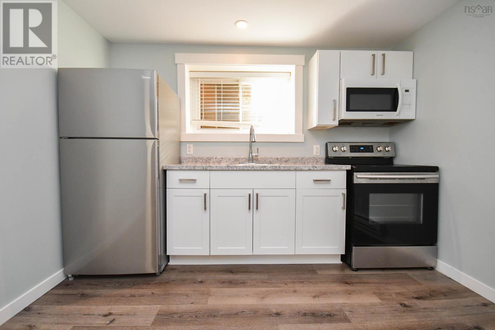 184 Lockview Road Property Photo 7