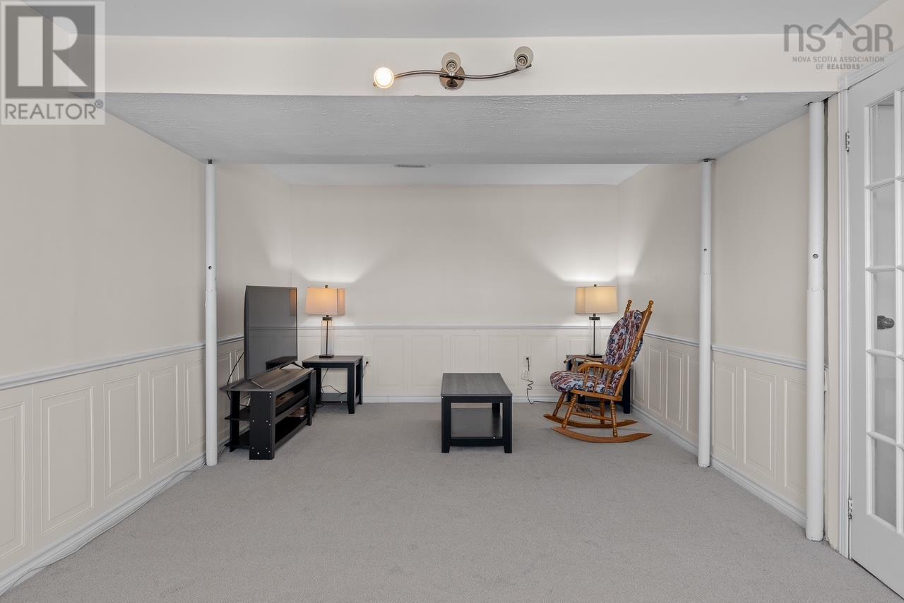 90 Nestor Crescent Property Photo 25