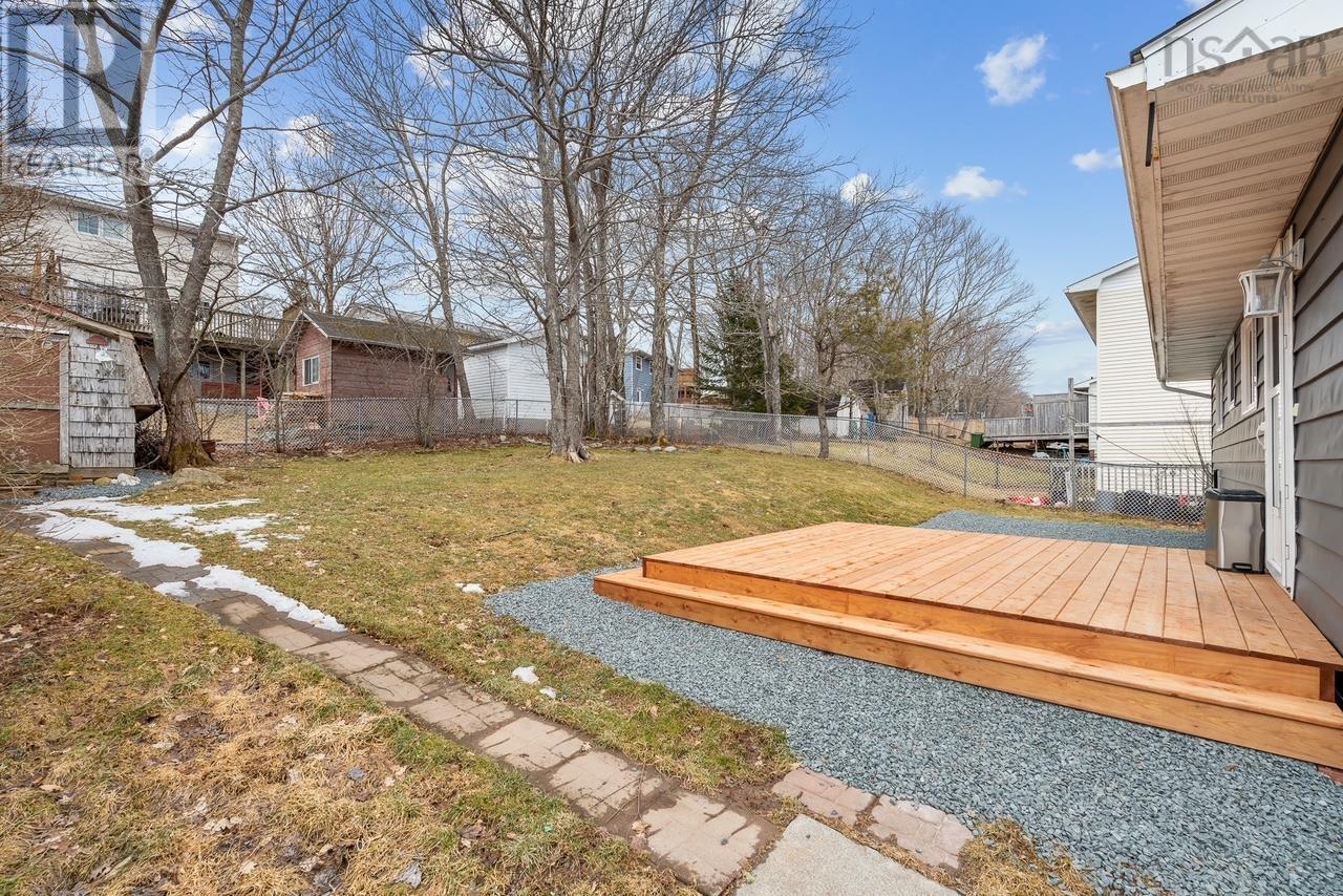 90 Nestor Crescent Property Photo 27