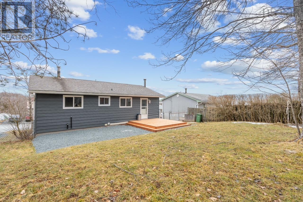 90 Nestor Crescent Property Photo 28