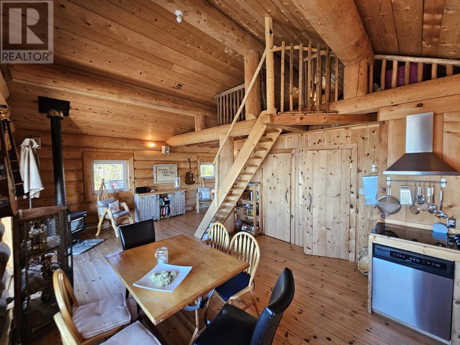 2576 East Sable Road Property Photo 14