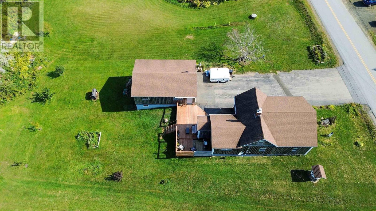3945 Shore Road Property Photo 8