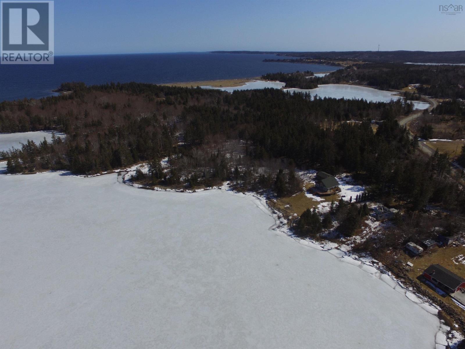 645 Mira Bay Drive Property Photo 5