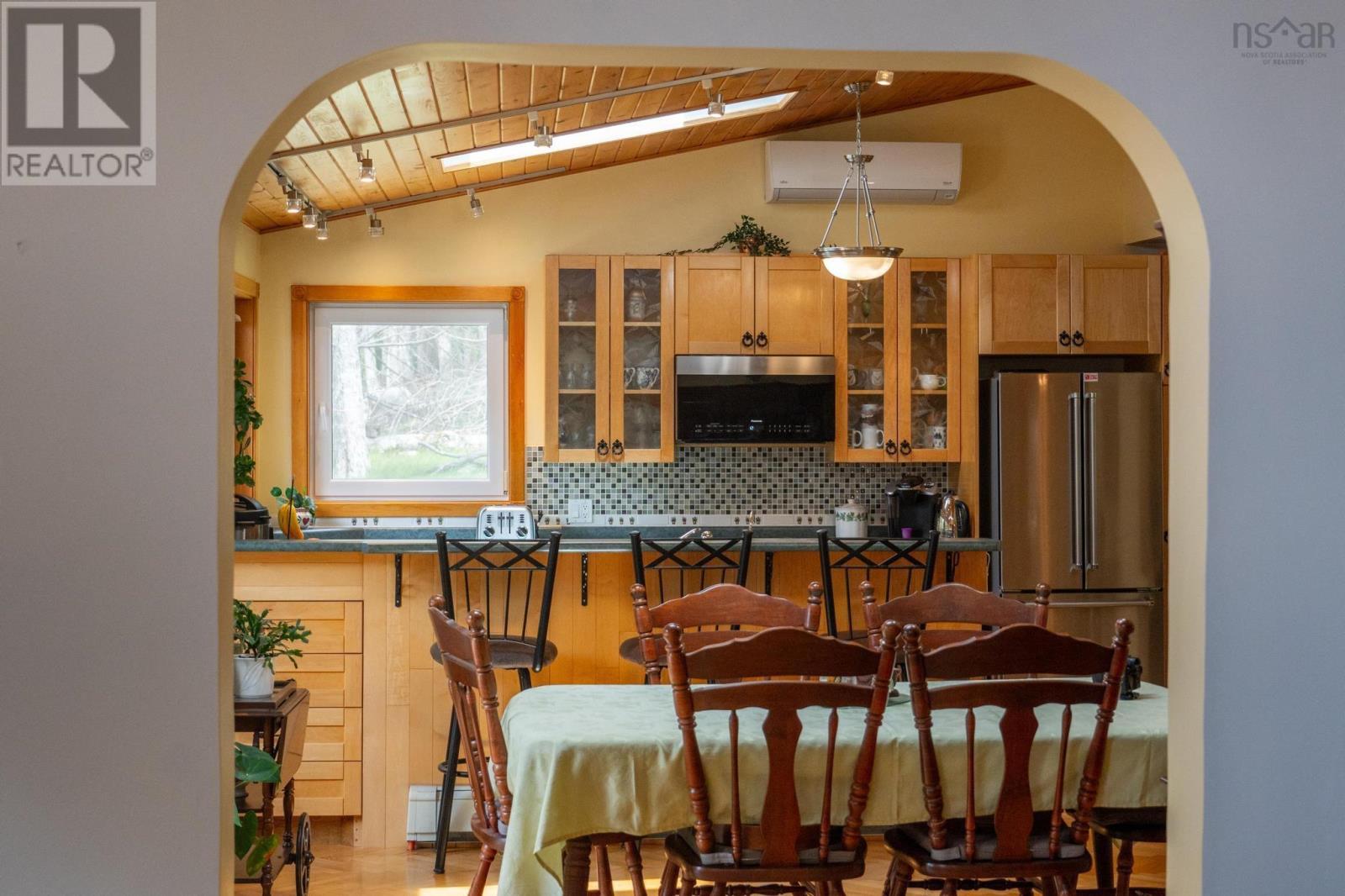 69 Thumb Cap Point Road Property Photo 16