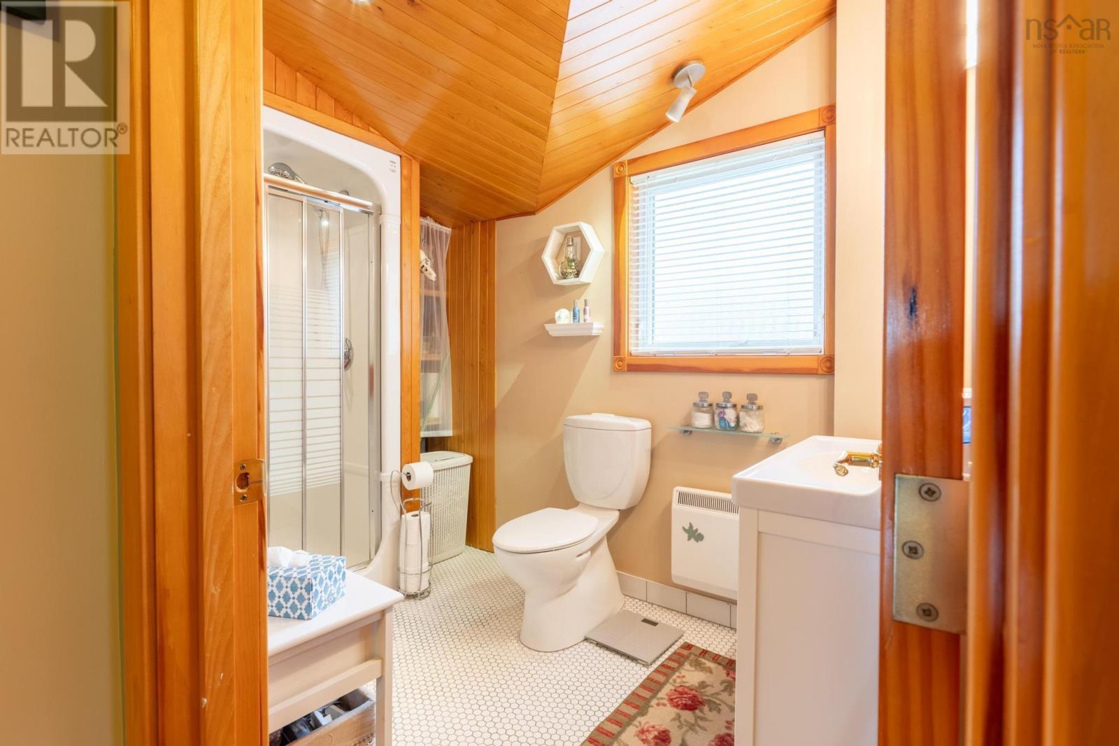 69 Thumb Cap Point Road Property Photo 35