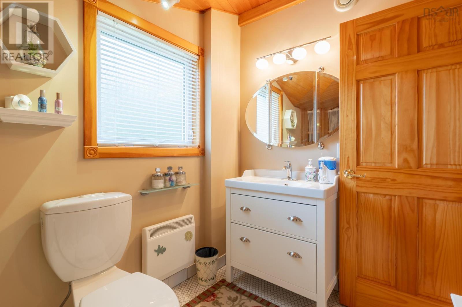 69 Thumb Cap Point Road Property Photo 36