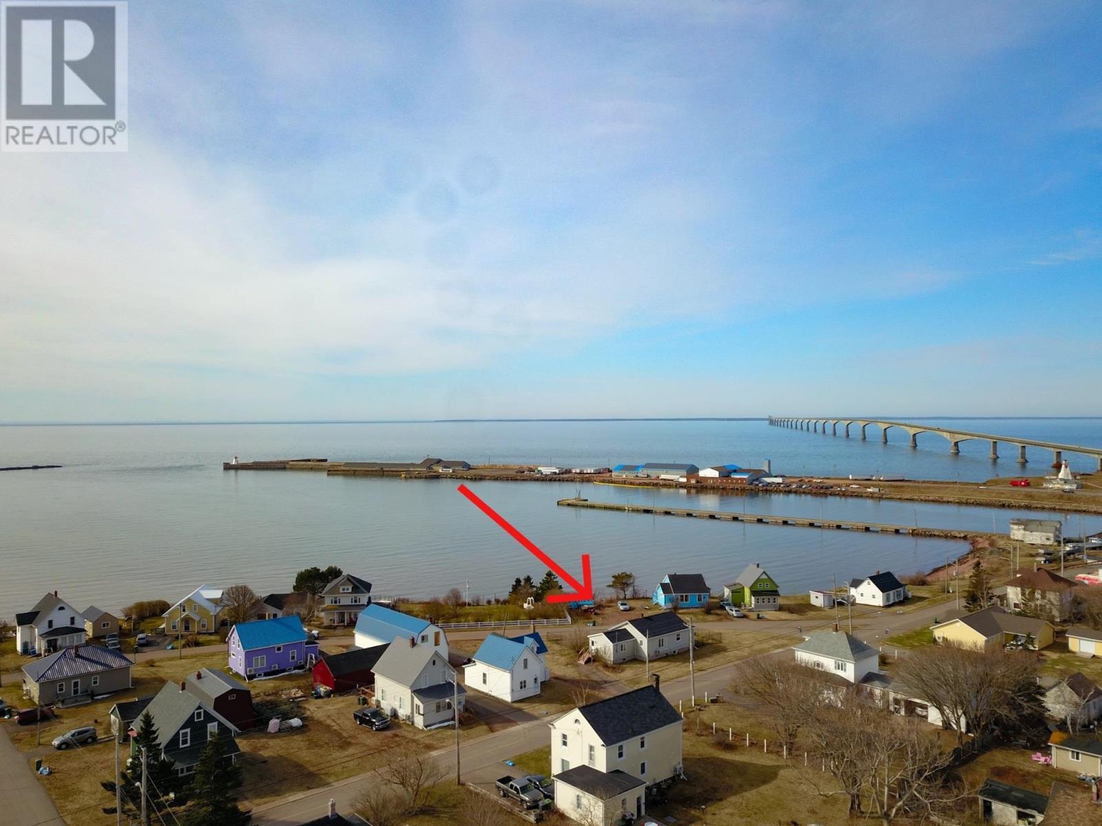 170 Borden Avenue Property Photo