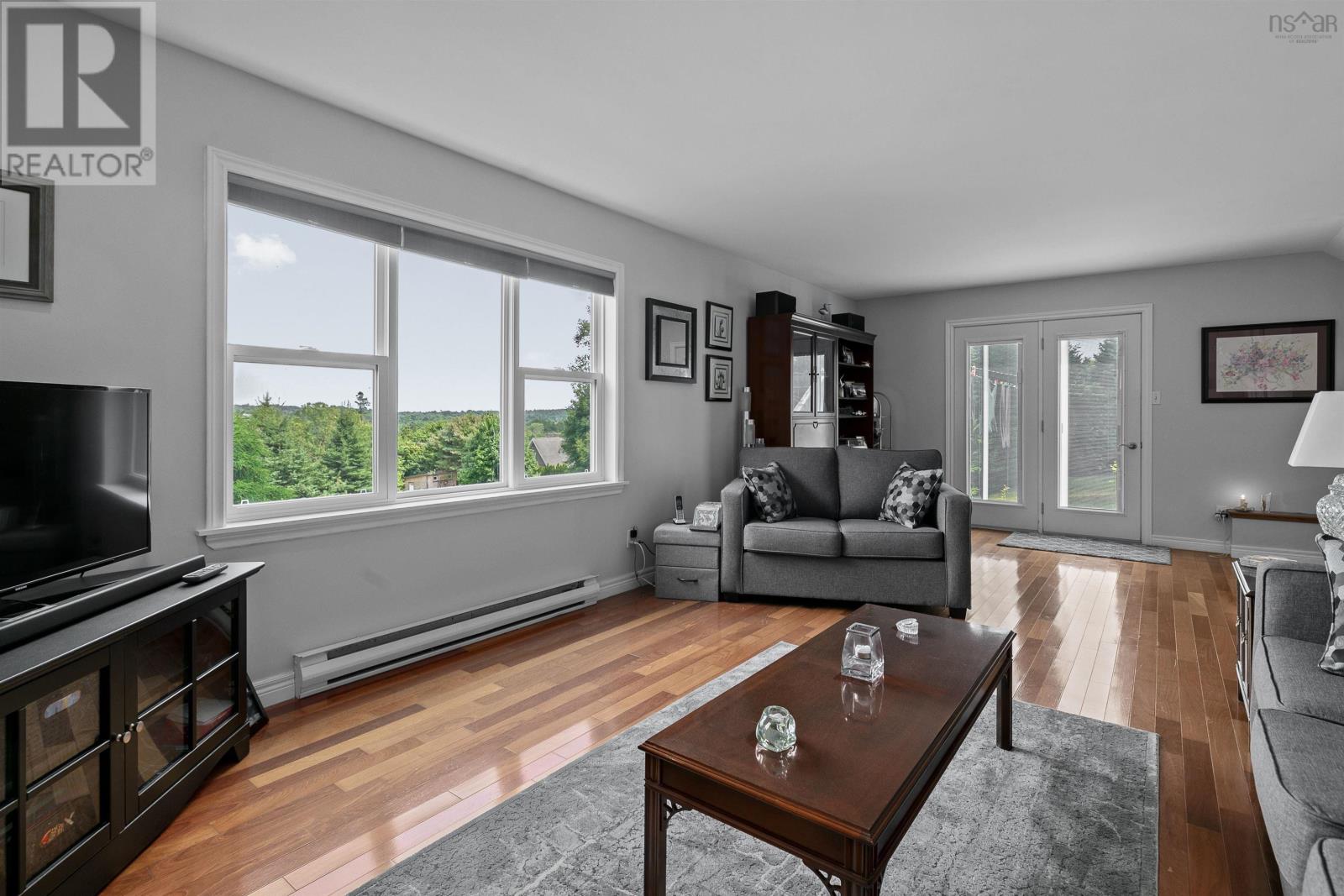 6 Westwind Drive Property Photo 5