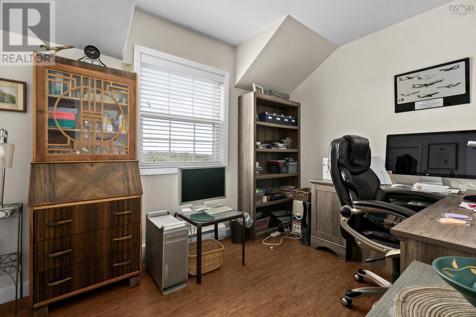 6 Westwind Drive Property Photo 16
