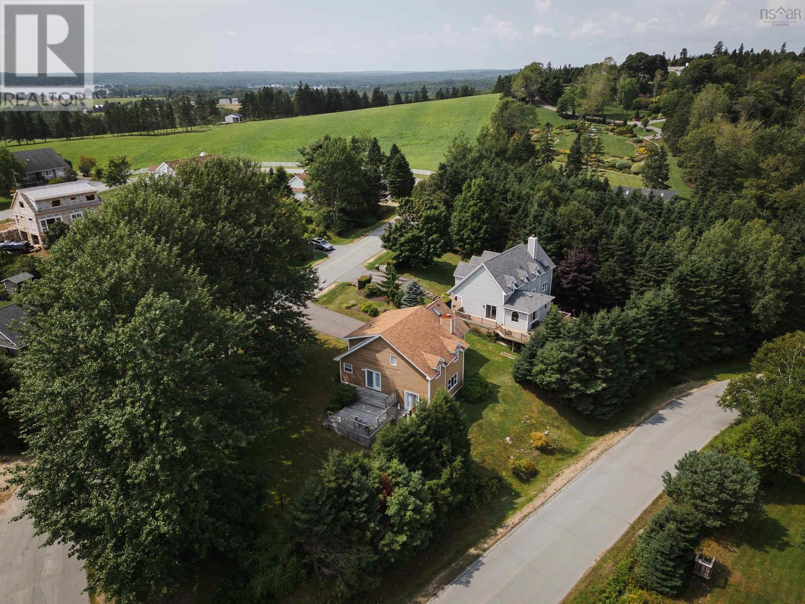 6 Westwind Drive Property Photo 31