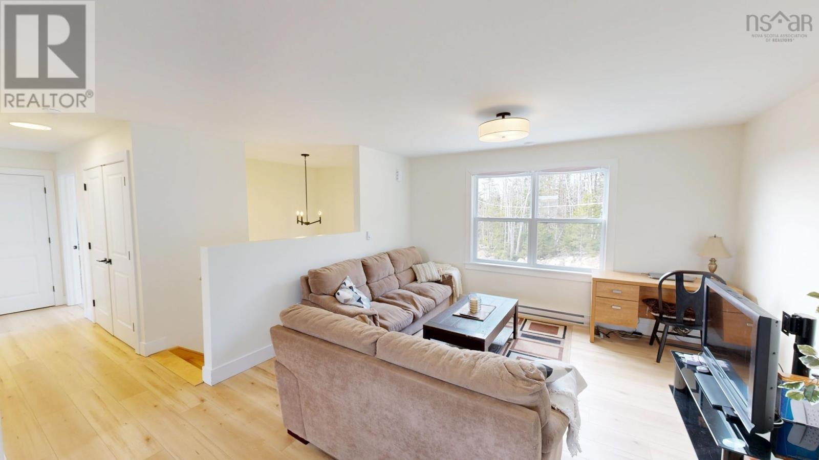 448 Winslow Drive Property Photo 11