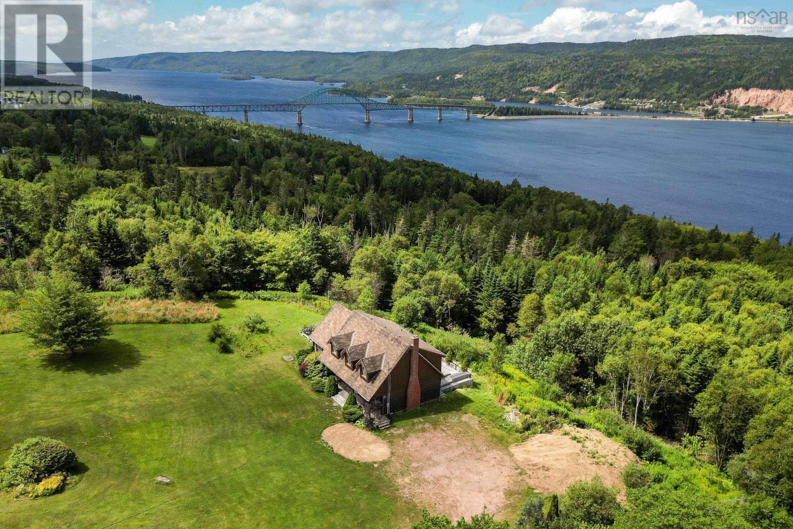 776 105 Highway Property Photo 3