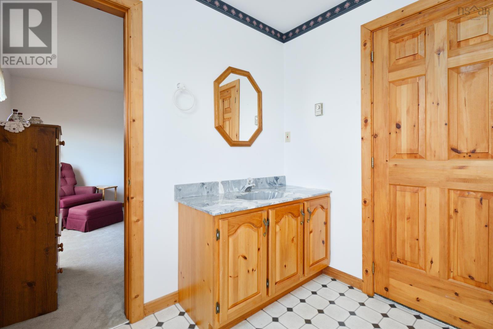 776 105 Highway Property Photo 35