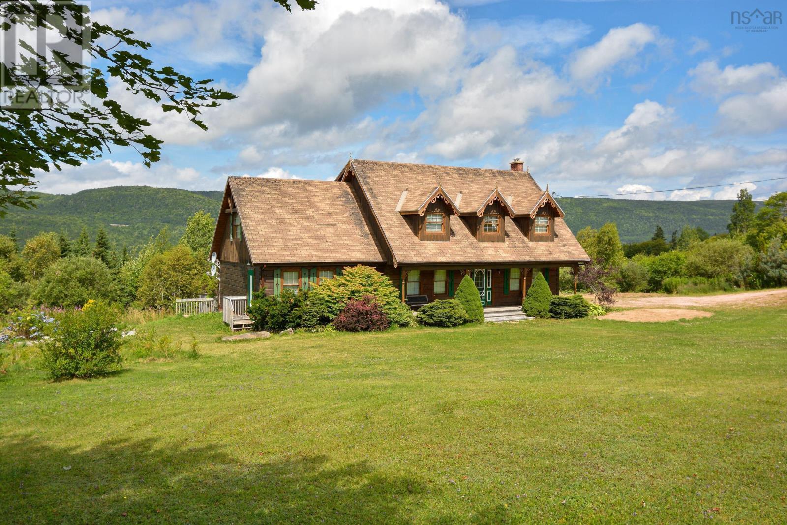 776 105 Highway Property Photo 44