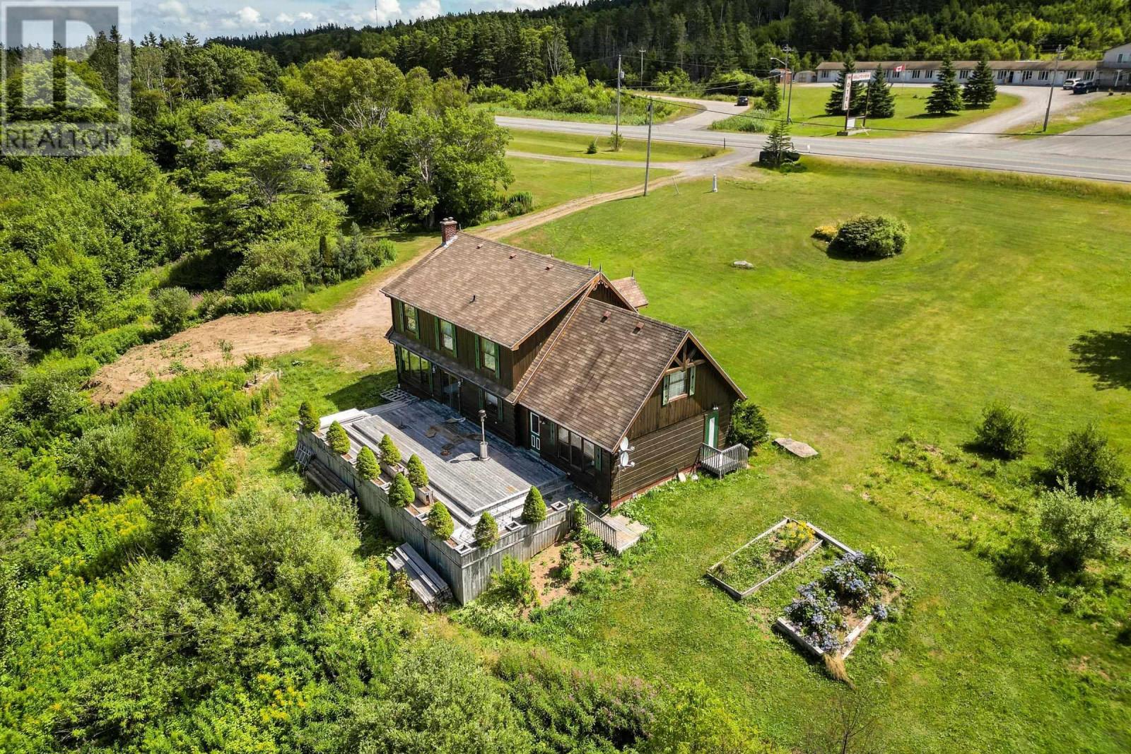 776 105 Highway Property Photo 48