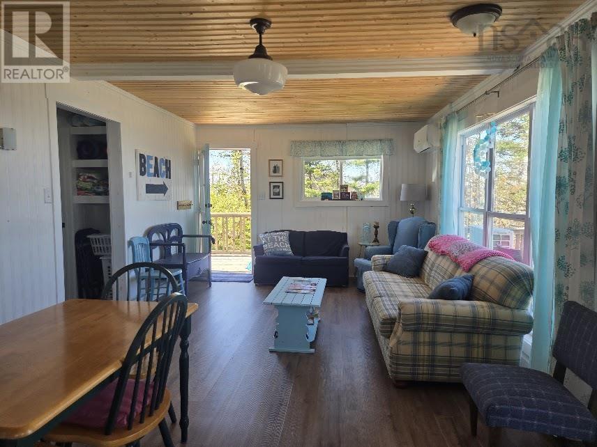 99 Red Cliff Drive Property Photo 6