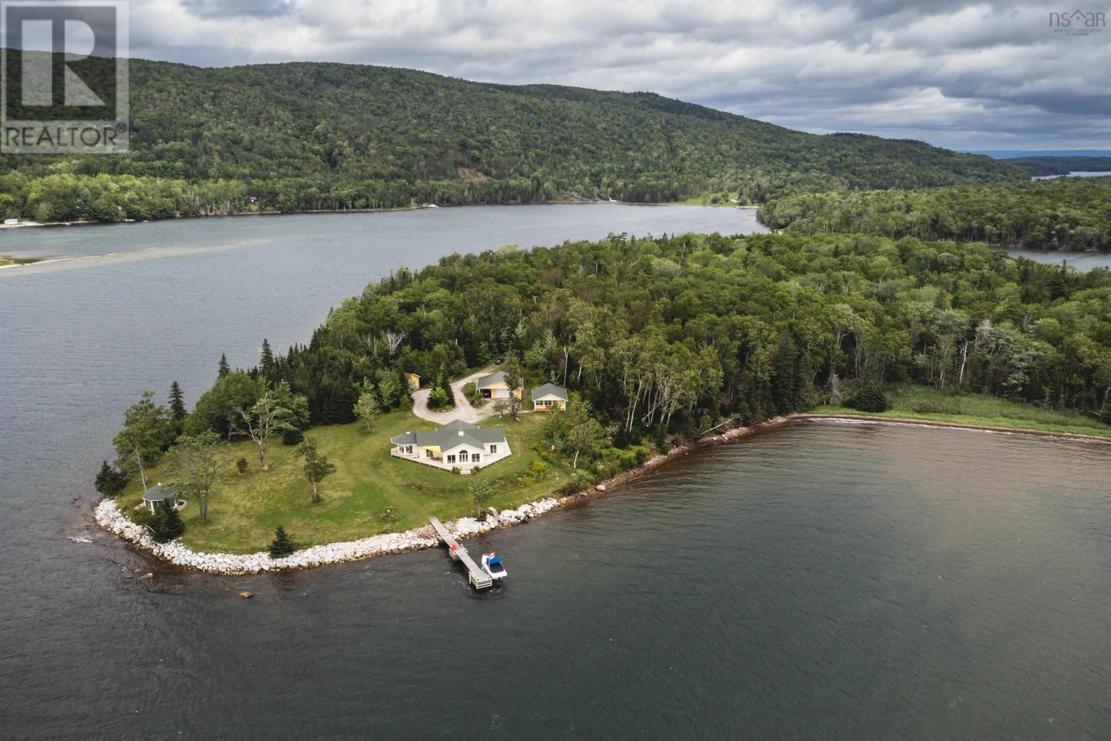 364 (6012) Macinnis Point Road Property Photo 1