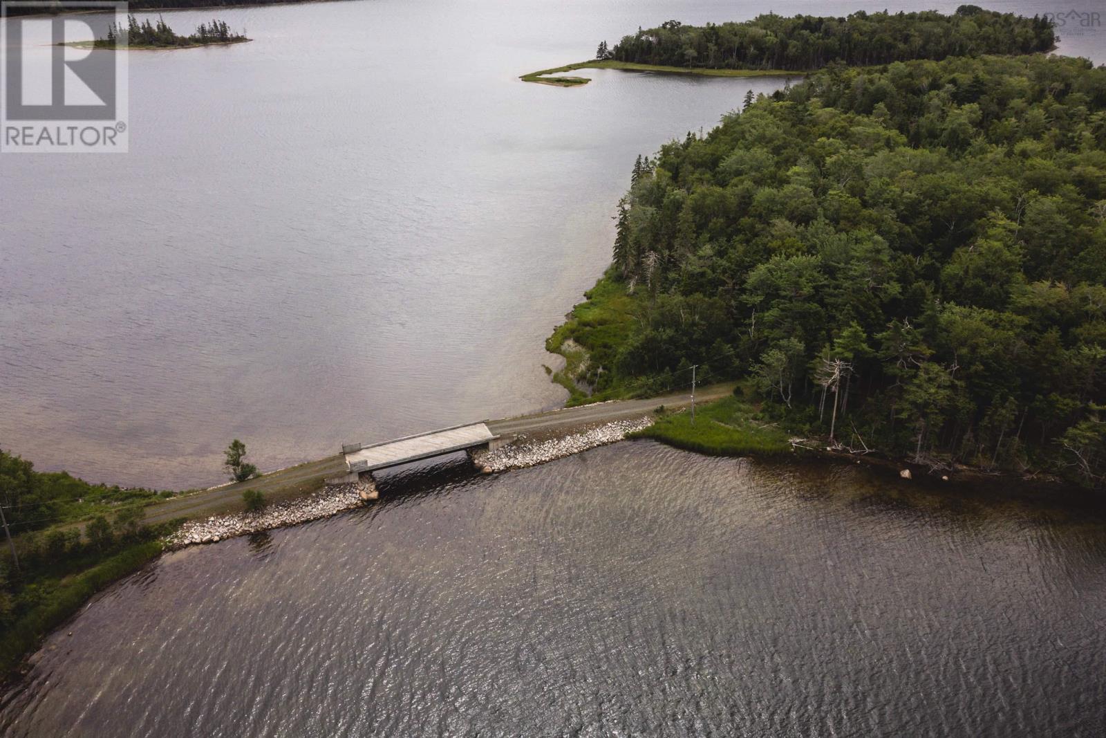 364 (6012) Macinnis Point Road Property Photo 2